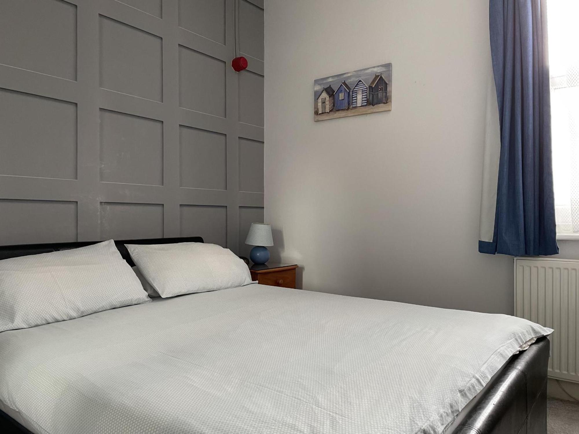 Burton Villa Guest House — Photos 1