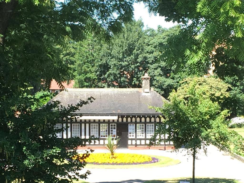 Burton Villa Guest House — Photos 3